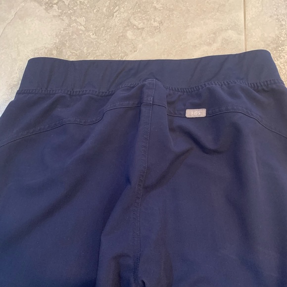 Figs Kade Cargo Scrub Pants Medium - Picture 9 of 12